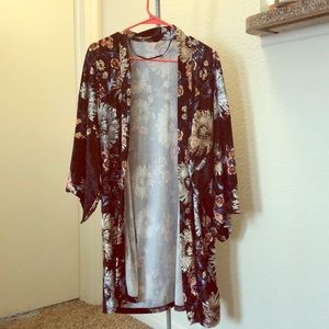 Floral velvet kimono